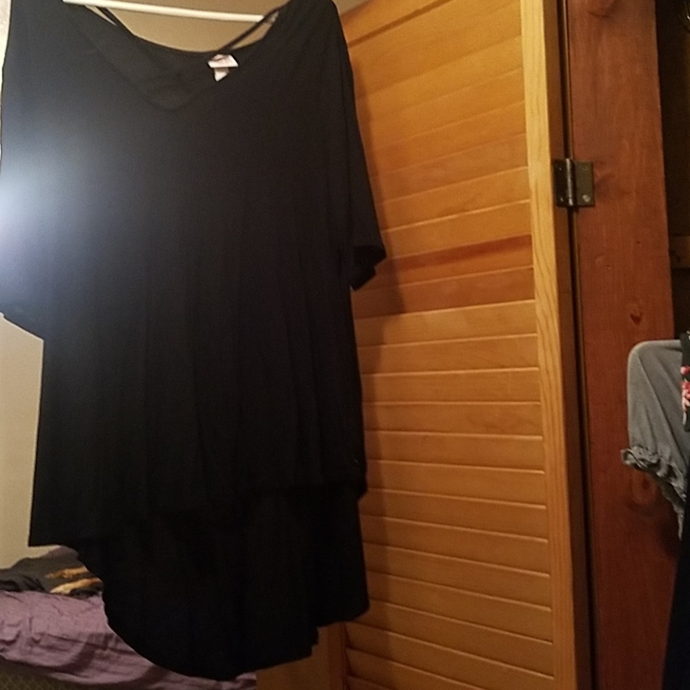 Cute high low shirt